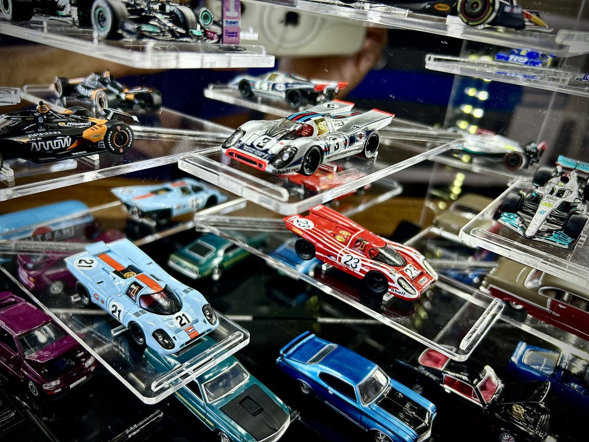 JacobValence's tweet image. Coleccionista? En #JavalExhinidores tenemos los exhibidores ideales para resaltar y cuidar tus piezas. #coleccionismo #carritosaescala #exhibidores #porsche #hotwheels