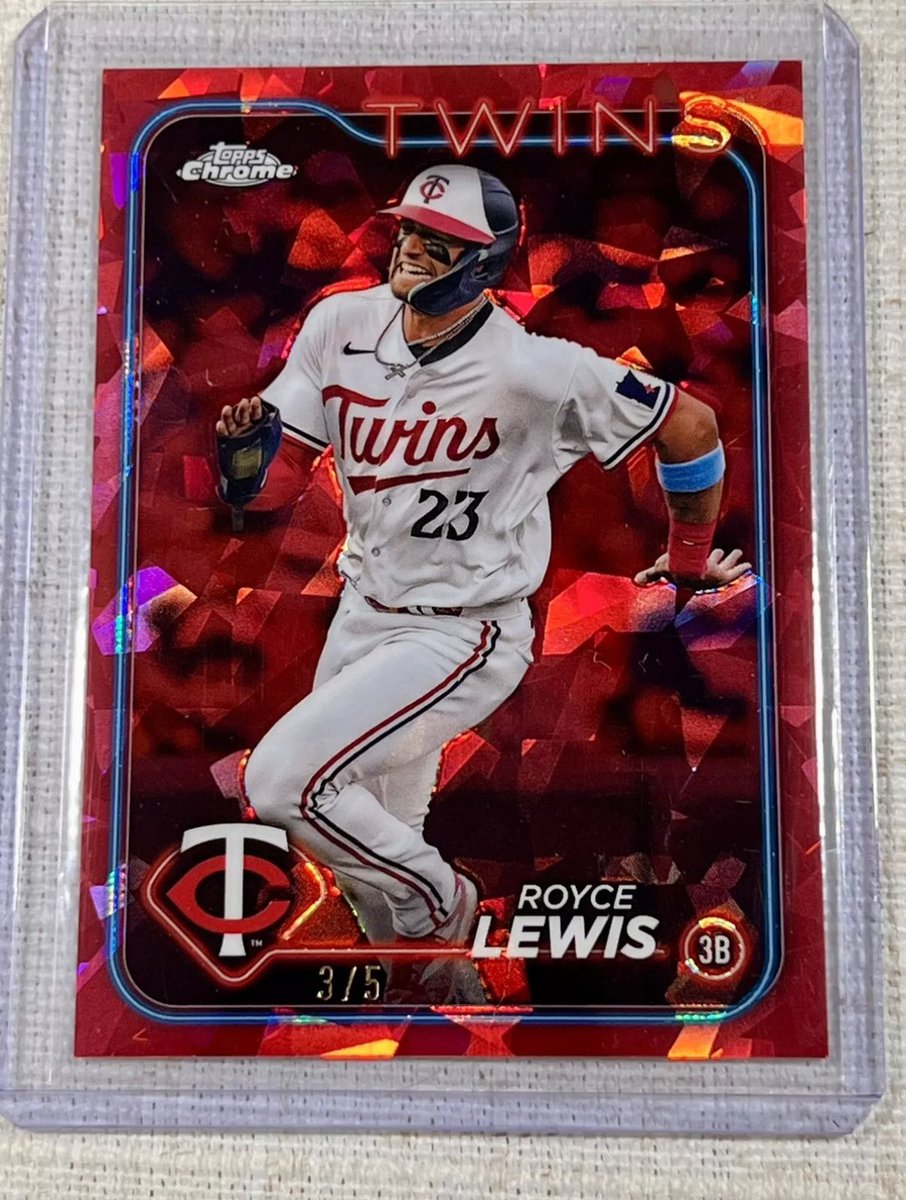 CardsDustin's tweet image. Added another Royce /5 🔥🔥🔥
2024 Topps Chrome Sapphire Royce Lewis Red Refractor /5 Twins