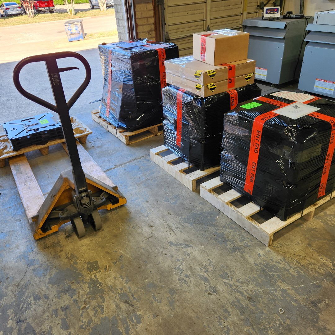 EntFabLLC's tweet image. Lots of base plates leaving the shop today. Hopefully these are some of the last ones to be hand welded!
#manufacturing #truss #baseplates