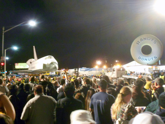 militantangleno's tweet photo. 12 years ago this week, we had this on our streets.
The Militant's post on The Great Endeavour Street Party of 2012: https://t.co/X4MKa1rW1Y
#Inglewood #Crenshaw #LeimertPark #ExpositionPark
#SpotTheShuttle #Endeavour https://t.co/PDu5ovSutd