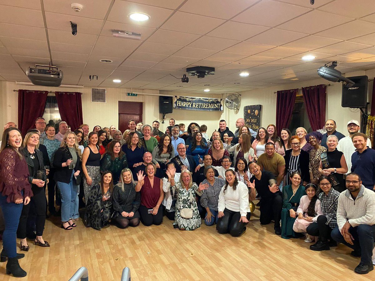 Lucy Lowe (@lucyloweaed) on Twitter photo On Saturday night we celebrated the retirement of 3 Legends Rob Halstead Liz Mosley and Angela Dadd with a combined ED service of 100+ years <a href="/windle_tania/">Tania Windle</a> <a href="/tally_taylor/">Natalia Taylor</a> <a href="/aedbthft/">AED- Bradford Emergency Department ๐</a> <a href="/EmmaClintonAED/">Emma Clinton</a> <a href="/anne_lough58633/">Anne Loughlin</a> <a href="/DrMikiBlood/">Dr Blood</a> <a href="/Mayada70/">mayada Bushra</a> On Saturday night we celebrated the retirement of 3 Legends Rob Halstead Liz Mosley and Angela Dadd with a combined ED service of 100+ years <a href="/windle_tania/">Tania Windle</a> <a href="/tally_taylor/">Natalia Taylor</a> <a href="/aedbthft/">AED- Bradford Emergency Department ๐</a> <a href="/EmmaClintonAED/">Emma Clinton</a> <a href="/anne_lough58633/">Anne Loughlin</a> <a href="/DrMikiBlood/">Dr Blood</a> <a href="/Mayada70/">mayada Bushra</a>