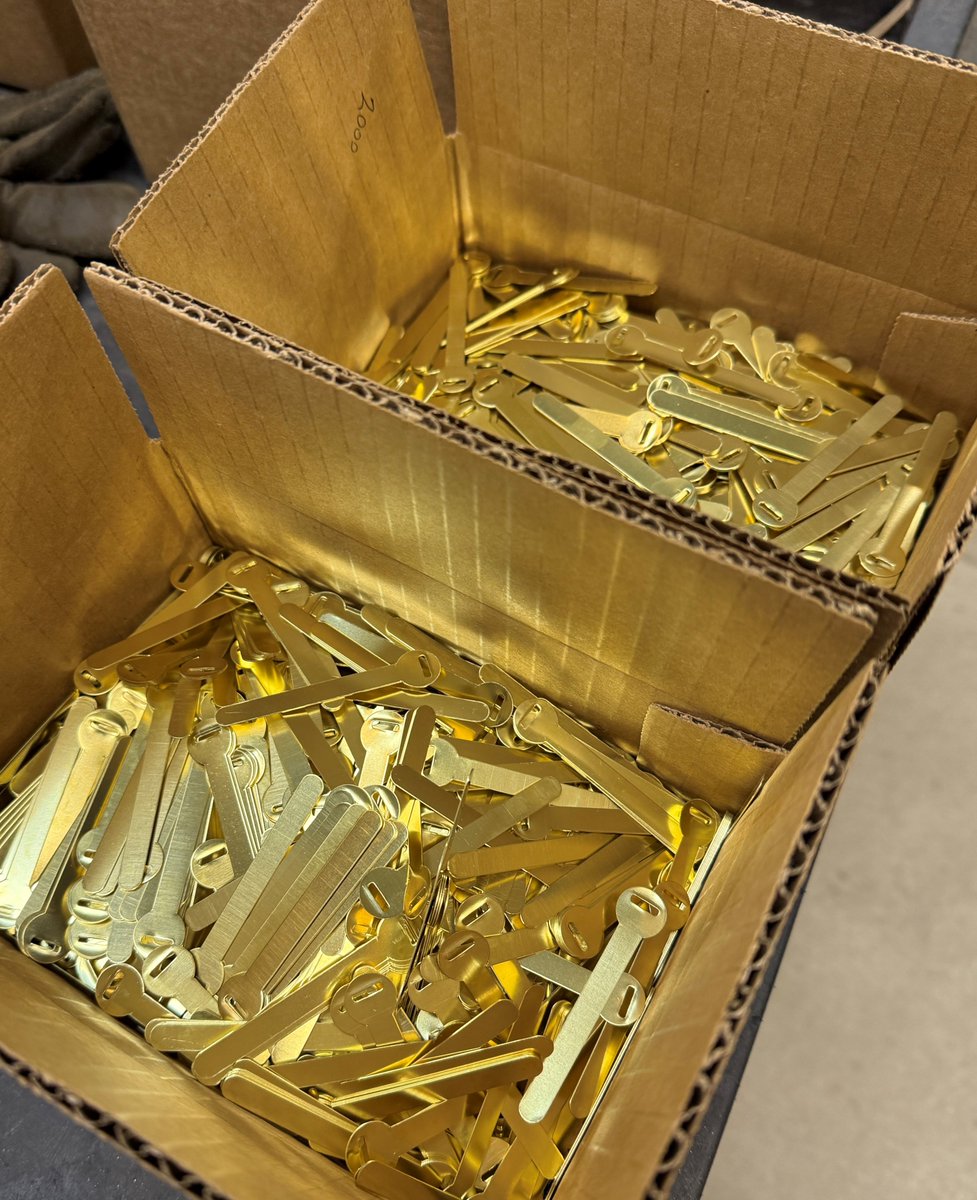 MetalMarkerMfg's tweet image. 📦✨ Shining Bright with Durability! Take a look at our boxes of bright brass cable ties, ready to deliver strength and reliability for any project. 🔗🔩

#MetalMarkerMfg #BrassCableTies #StrengthAndStyle #DurableSolutions #PrecisionCraftsmanship #MarkedIt