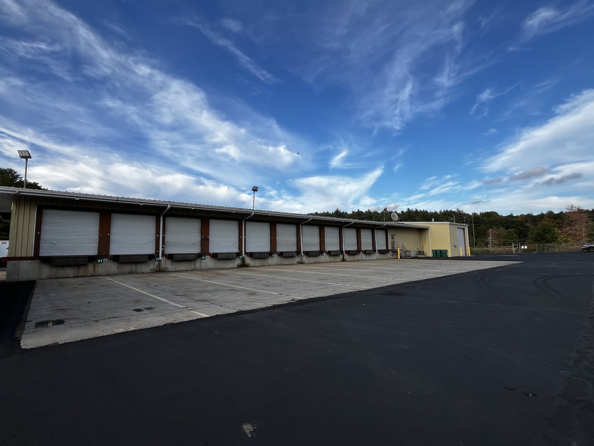 Take a look at our newest terminal in Manchester, NH! Ready to join the team? Visit Work4Estes.com.