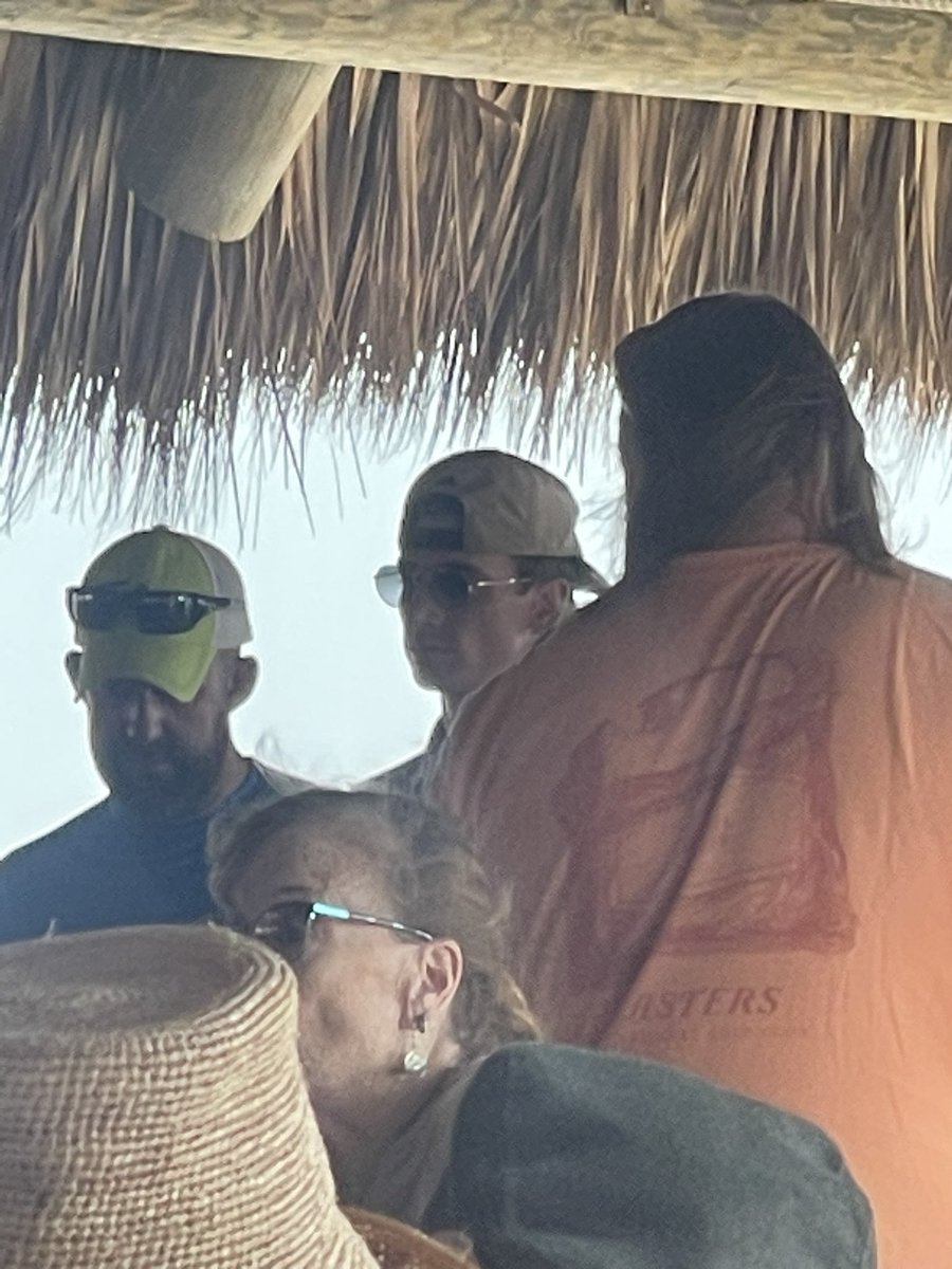 Youngyakker's tweet photo. #Douchebagoftheday https://t.co/GutvLSJFUQ