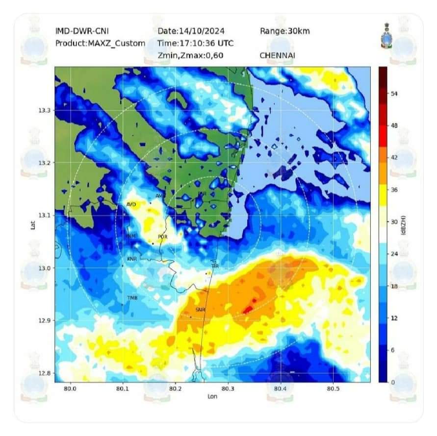 praddy06's tweet photo. Insane storm, in no time many places in Chennai has got 50 mm intha rate la pona fastest century vanthudum pola. The sound and light works are scary ones. The storm is moving in from south to north direction. 

Red Thakkalis are rare in NEM, we have to wait another 7 months to hear these sound works.