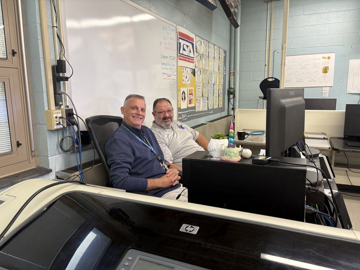 Carol Fishbone tweet media