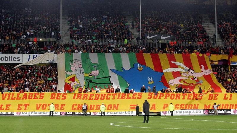 FerveurVerte_'s tweet photo. 👏 Le président de l’@USS_officiel a pris la parole après l’arrêté limitant la venue des supporters lensois au nombre de 1.200 :

« Les supporters lensois et stéphanois ont la même ferveur, sont reconnus pour cette passion, sans le moindre antagonisme entre nous, avec des groupes qui s'entendent bien. Avec cet appel, nous espérions un peu plus. Avec d'autres clubs, nous aurions compris des mesures d'encadrement, mais pas avec Lens. Une jauge à 1.500 grand minimum nous semblait plus convenable. À partir du moment où les groupes ultras des deux clubs signent ensemble un courrier et donnent leur parole, il est évident qu'il n'y aurait eu aucun débordement en marge de la rencontre. C'est franchement dommage. »

(@bleustetienne)