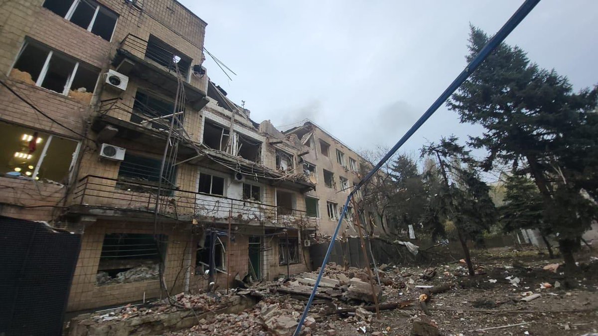 🇺🇦🩺 IT WAS MY HOME.

Kurakove City Hospital was where <a href="/ngo_ra_/">NGO RA</a> worked in anonymity.

We didn’t reveal the location until today.

Today, russia dropped 4 FAB bombs on it.

For now, all I will say is this:

Those four walls and the people in it gave me far more gifts than I was