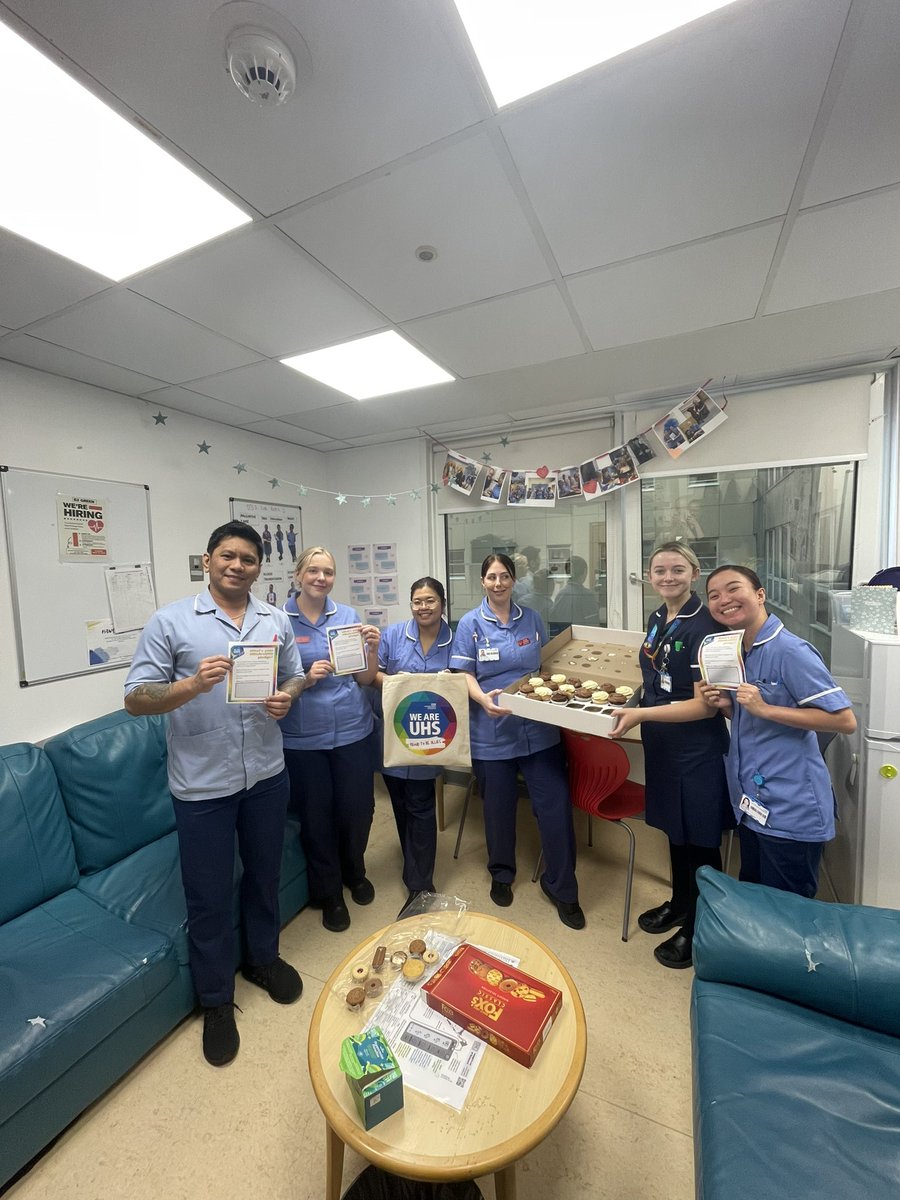 Thank you <a href="/UHSFT/">University Hospital Southampton 💙</a> for helping us celebrate #UHSWEEK we do love 🧁 and 🖊️ s! 💙