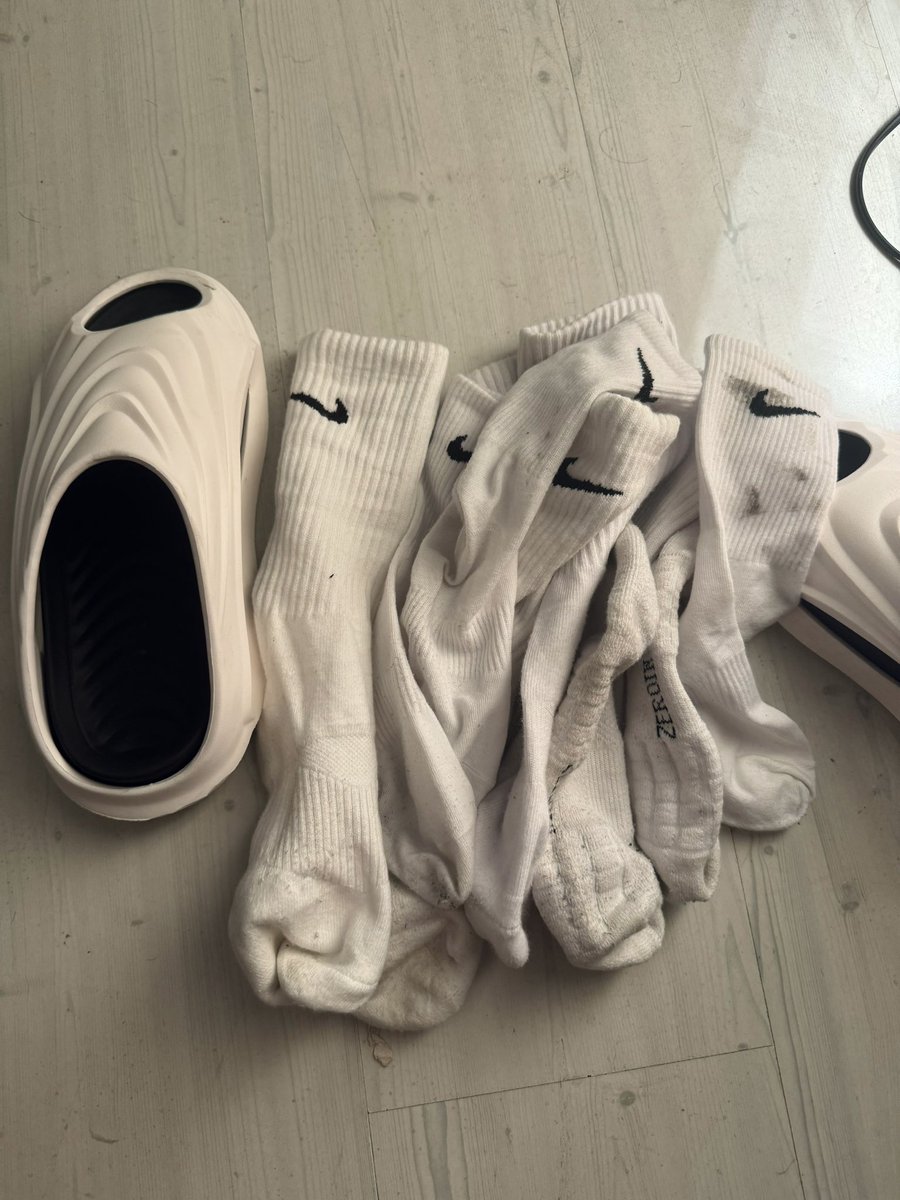 攒了一周打篮球的臭袜子 趁着女朋友不在打包拿走要的私🧦