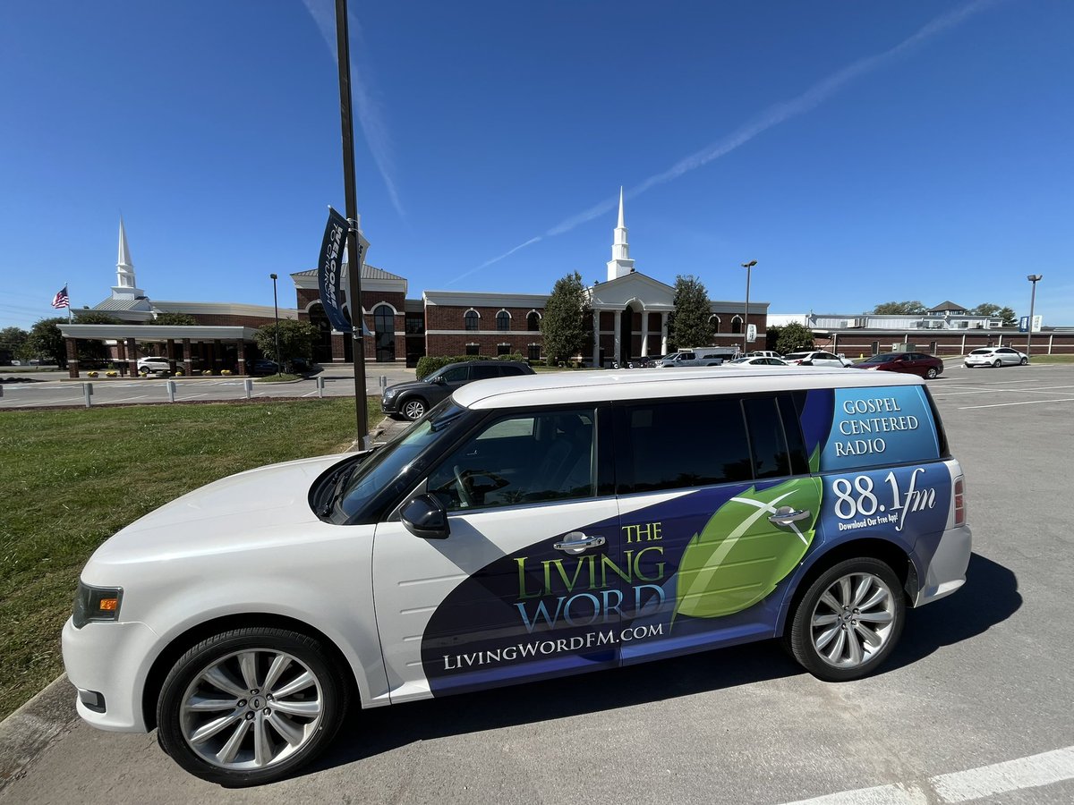 livingword881's tweet photo. All set up and in place for @SouthwideBF this week! We are looking forward to seeing many friends and meeting new ones.

Services begin at 7:00 PM Central and can be streamed here: https://t.co/cdD1CL8vnj https://t.co/JG4gf4FwCg
