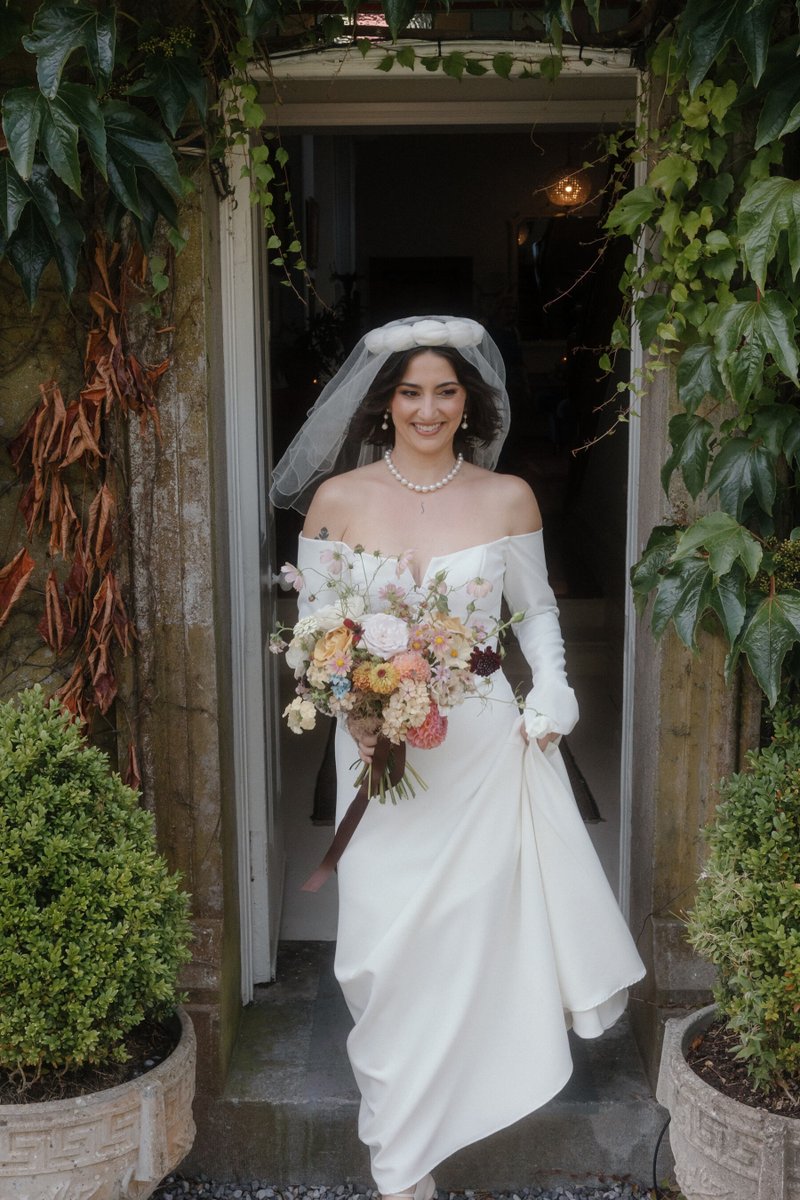Love My Dress® (@lovemydressblog) on Twitter photo Kayla and Tom’s exquisite September wedding, inspired by their love of all things mystical and medieval. The bride wore a <a href="/sarahseven/">Sarah Seven</a> gown and @kamperett velvet crown. Beautiful romantic vibe captured by @chriscopelandweddings.
lovemydress.net/kayla-tom Kayla and Tom’s exquisite September wedding, inspired by their love of all things mystical and medieval. The bride wore a <a href="/sarahseven/">Sarah Seven</a> gown and @kamperett velvet crown. Beautiful romantic vibe captured by @chriscopelandweddings.
lovemydress.net/kayla-tom