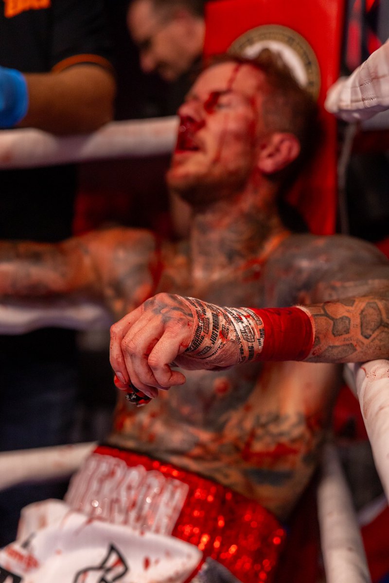 bkbbareknuckle's tweet photo. Dean Paterson went to WAR with David Winiarski this weekend at #byb32. https://t.co/whRwXHUE48