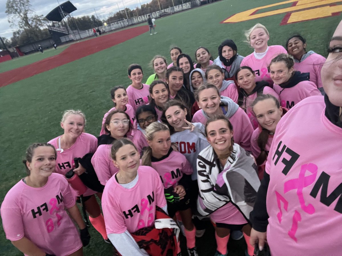 Both Varsity and JV teams played strong in our first Play Pink game this week! Proud of the effort and heart shown on the field. Let’s keep it going! Go MO! 💖🏑