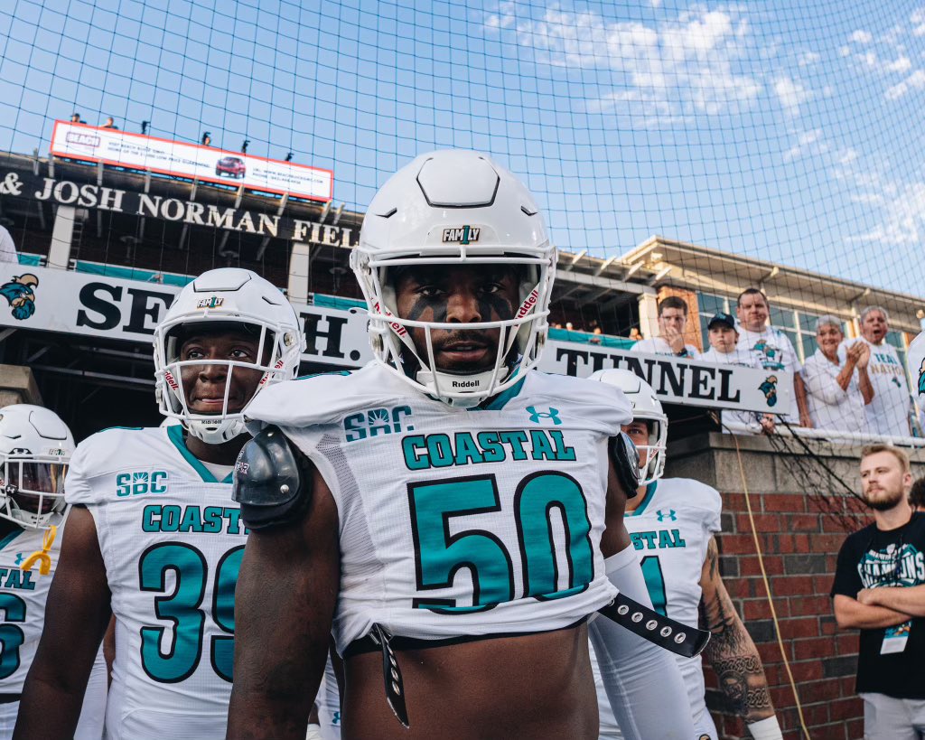 #AGTG Blessed to say I have received an offer from Coastal Carolina 🙏🏻 !  <a href="/BallAtTheBeach/">Coastal Football Recruiting</a> <a href="/coachmiller2525/">Josh Miller</a> <a href="/CoachAaronTerry/">Aaron Terry</a> <a href="/PIAthletes/">Coach James Tabor</a>
