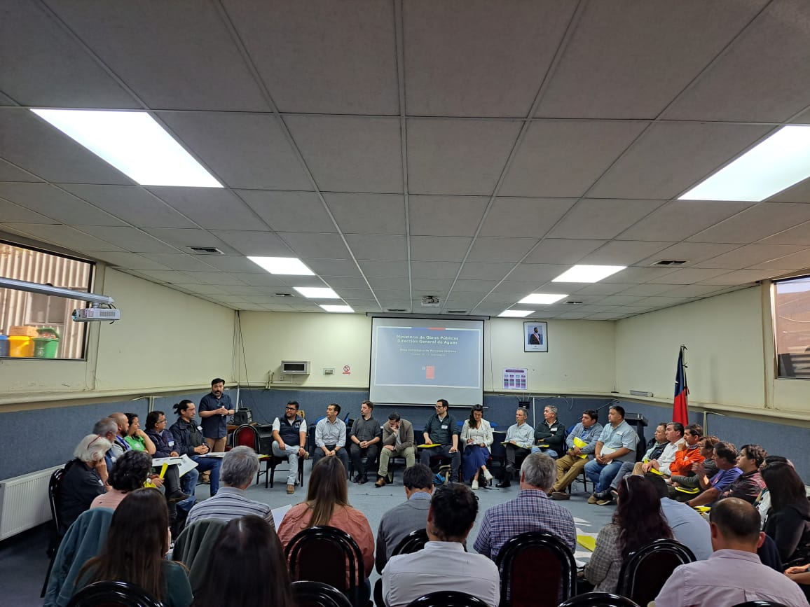 MOPValparaiso's tweet image. 👷‍♂️ En Quillota MOP conforma Mesa Estratégica de Recursos Hídricos de la cuenca del río Aconcagua, liderada por la Dirección General de Aguas DGA. 

#MOP #Valparaíso