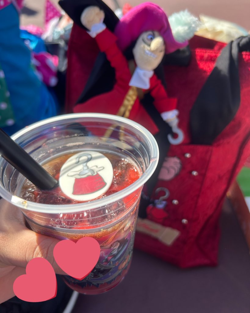 Disney_muni's tweet photo. コーラ嫌いなのにこれは美味しかった！

ありがとう！！！船長！ https://t.co/MomeZ1ZMrO