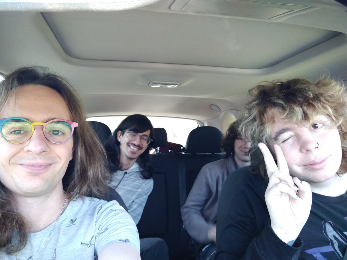 Magicalthing_GG's tweet photo. Big Cheese was such a fun weekend. It's been the highlight for the year for me and I've genuinely loved hanging out with everyone. So many memories. Love this scene so much!! 
💛💛🫶🫶🫶💛💛
Little photo dump of the trip 🥰🥰 https://t.co/AUCAH48Cw5