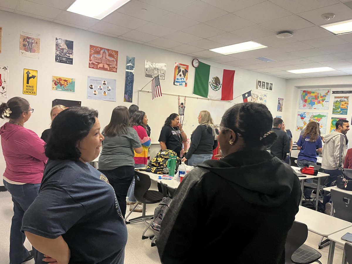 DVISD Professional Learning tweet media