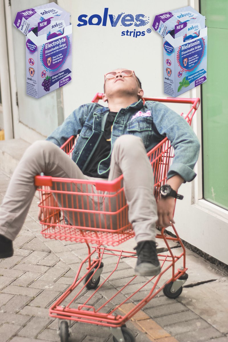 SolvesStrips's tweet image. "Man, this weekend was a rough one 😅. Between juggling study groups, late-night cramming, and the parties, I’m completely drained 🥲. At least Solves Strips Electrolytes and Melatonin are helping me feel human again! Hoping this week is kinder #CollegeLife #WeekendRecovery