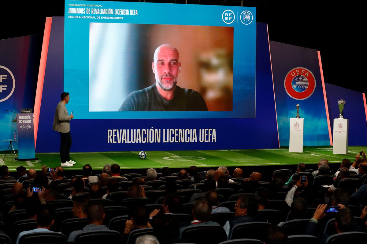 🔛⚽️ Jornadas Revaluación UEFA PRO

Gran oportunidad para aprender y conversar con muchos compañeros y grandes referentes de profesión.