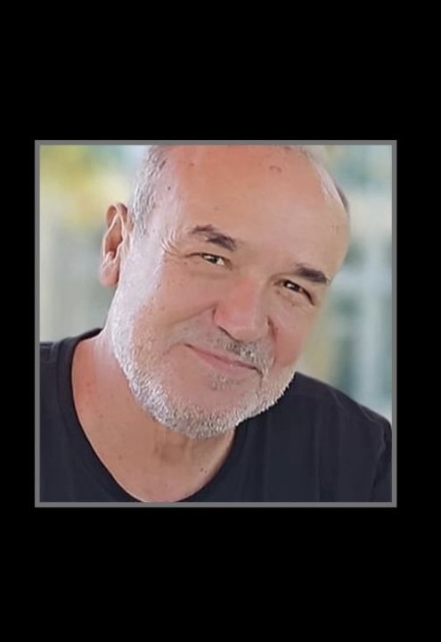 Vay be, 

Sadık Battal vefat etmiş,

Allah rahmet etsin, mekanı cennet olsun. 

Geçen hafta aramış, bir çay içelim demişti, işler yetişmedi (yetişmeyiverseydi) içemedik. İçimizde kaldı. 

Devrin daim olsun Sadık Hoca!