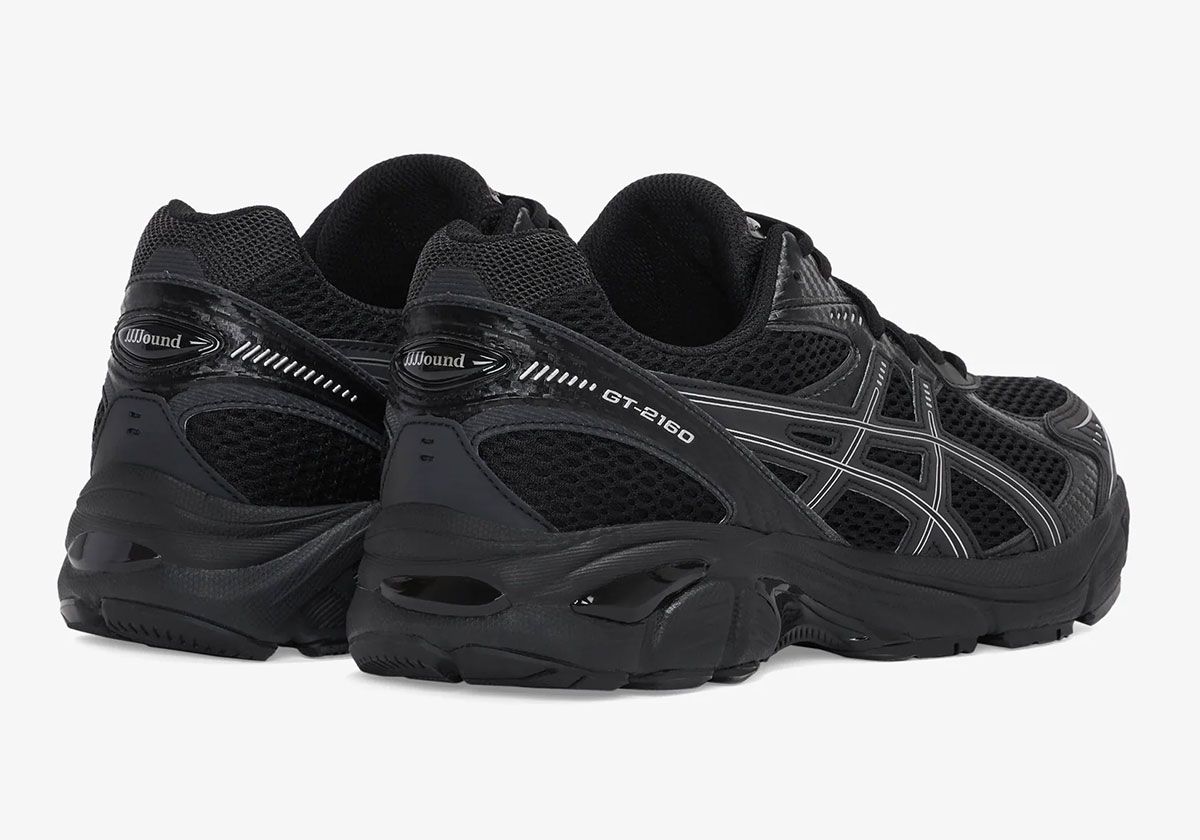 SneakerNews's tweet photo. The JJJJound x ASICS GT-2160s drop on Halloween (10/31) 🗓️ 🎃

Take a closer look >> https://t.co/sc4UoGlN3C https://t.co/zoV5ygWrt5