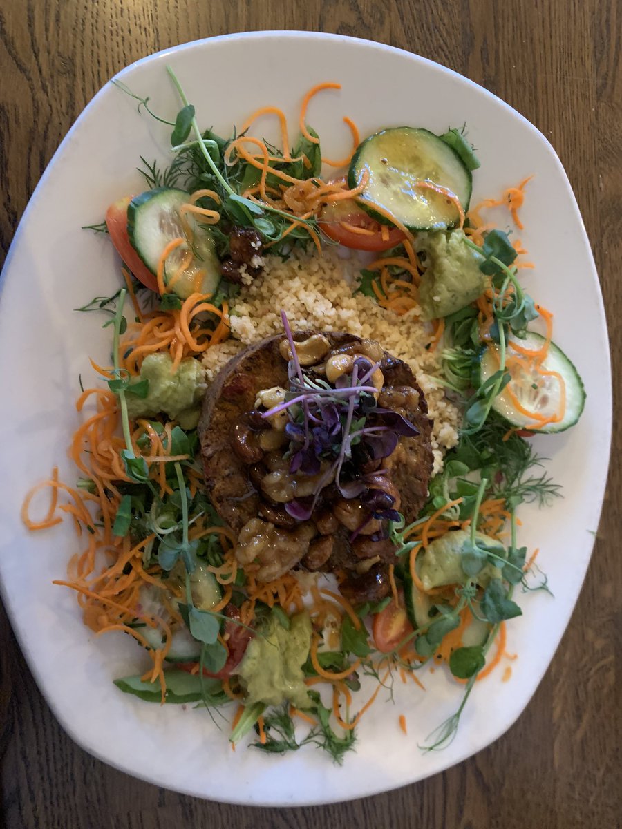 Amelia Lee tweet media