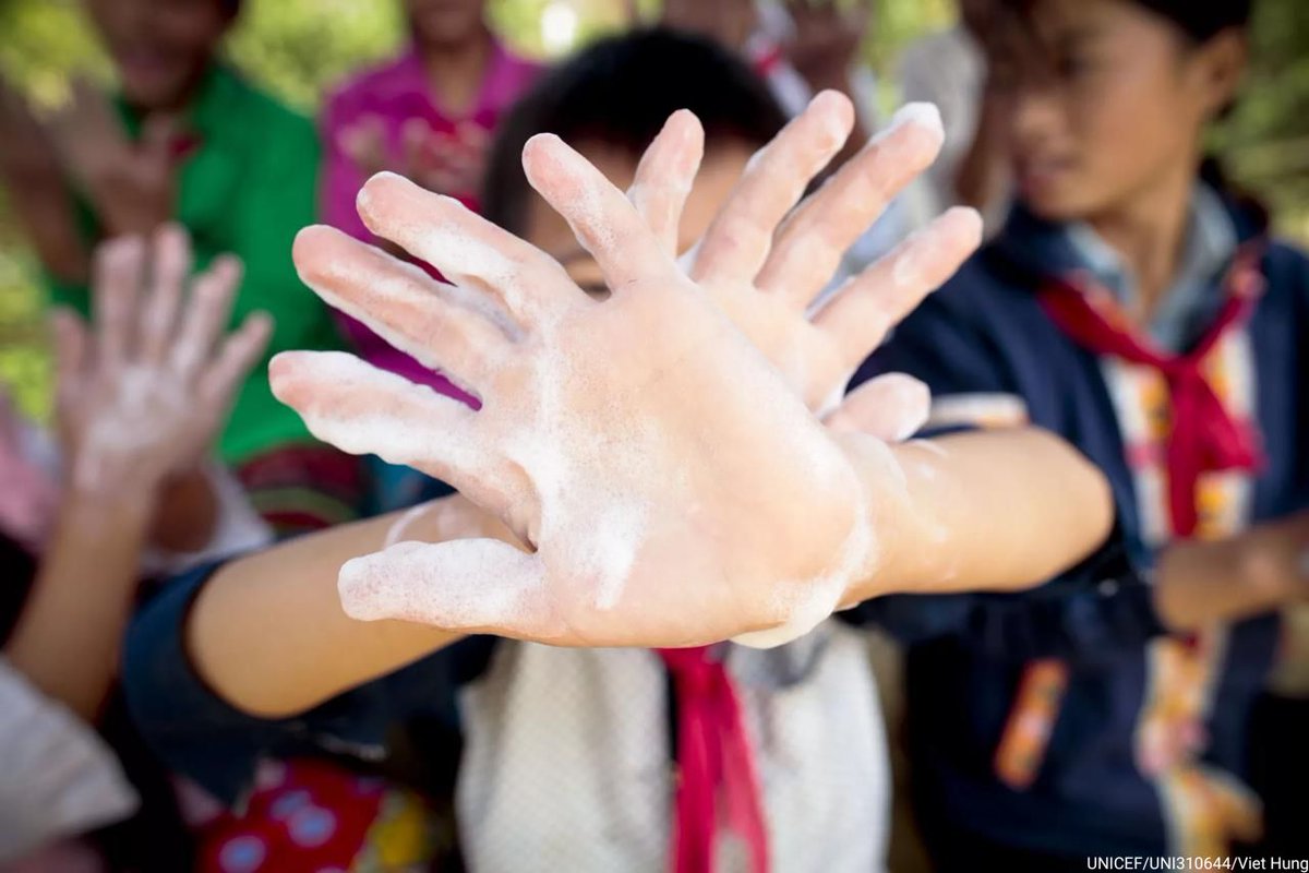One of the cheapest, easiest &amp; most effective ways of keeping children healthy is to encourage frequent hand washing.

On Tuesday’s #GlobalHandwashingDay, check out <a href="/UNICEF/">UNICEF</a>'s tips on teaching children the importance of clean hands!

unicef.org/parenting/heal…