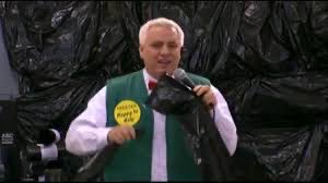 Joel dead in Corrie, wrapped in black bin bags….

We all know who did it…

#corrie