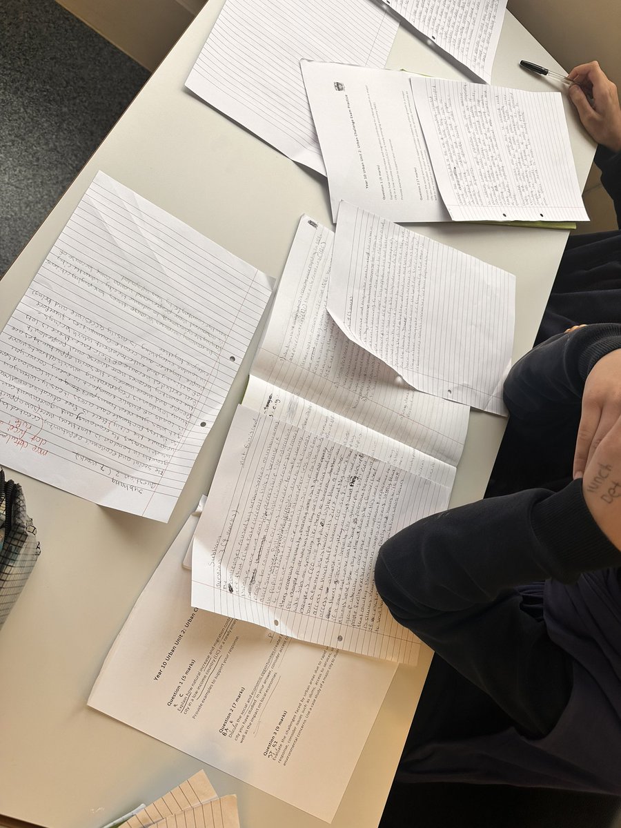 Poonam Dave tweet media