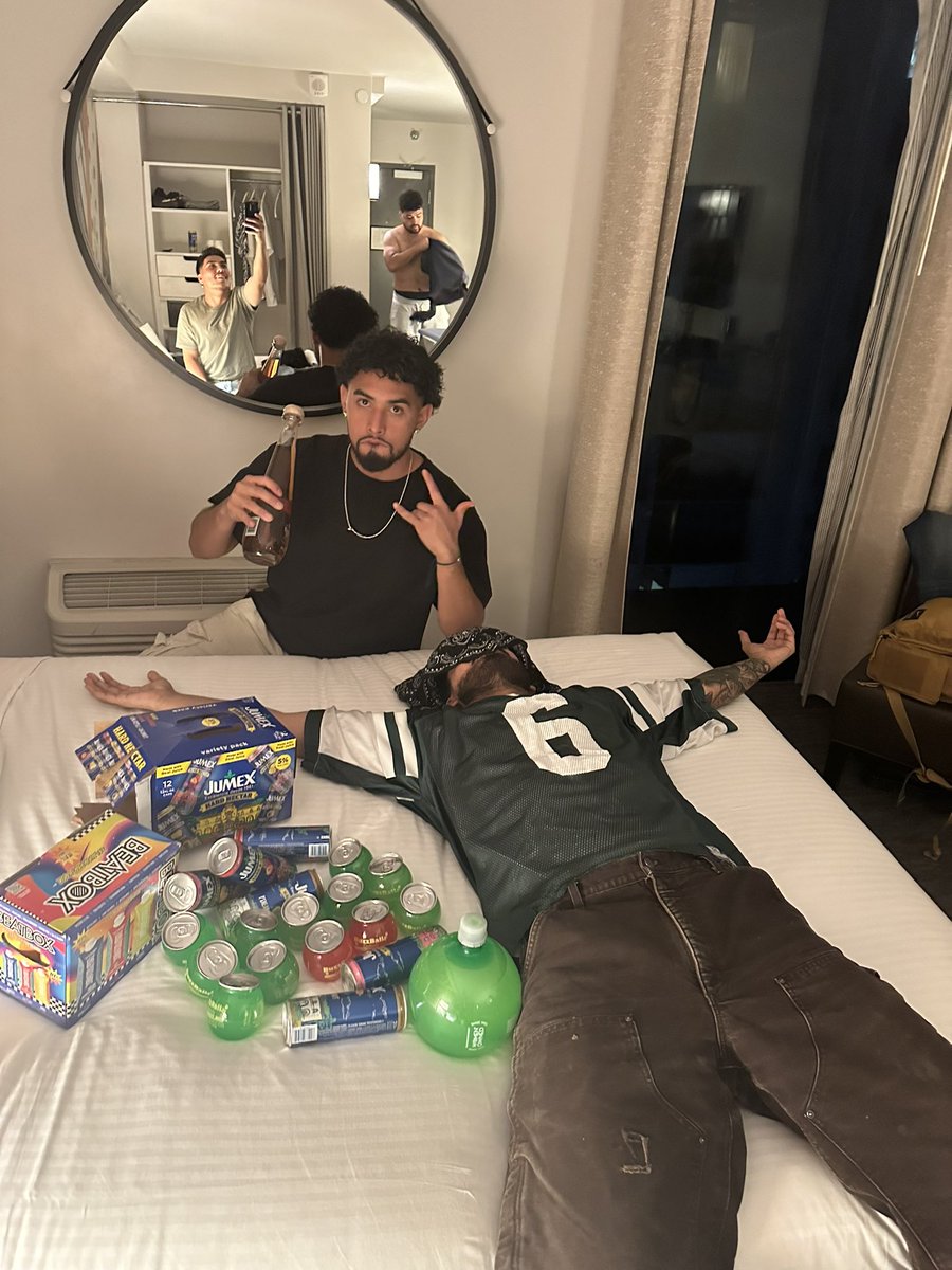 xSnM_Legacy's tweet photo. $AD BOYZ 4 LIFE https://t.co/sWVnPdEbpx