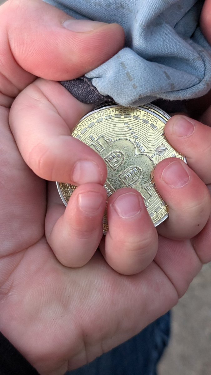 ZijlstraMario's tweet image. Hodl tight Son and never let go. #bitcoin #parenthood #2yr #old #son