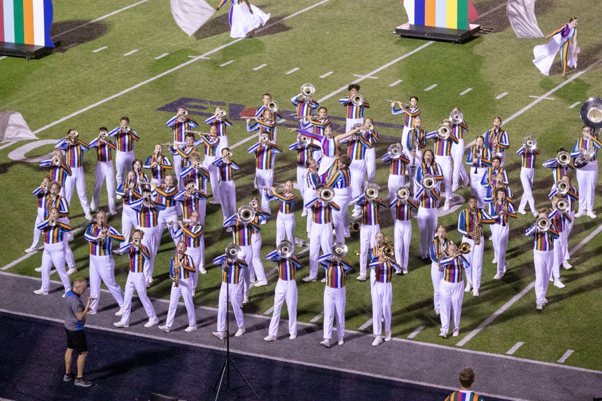 EVSC1's tweet photo. Our marching bands are on fire! 🔥

🏆 Congratulations to Bosse, Harrison, Reitz, and North for advancing to ISSMA Semi-State! Your hard work is paying off!
And a special shout-out to Central as they gear up for the ISSMA Scholastic State finals this weekend.

Good luck! https://t.co/RYuC5iE0eq