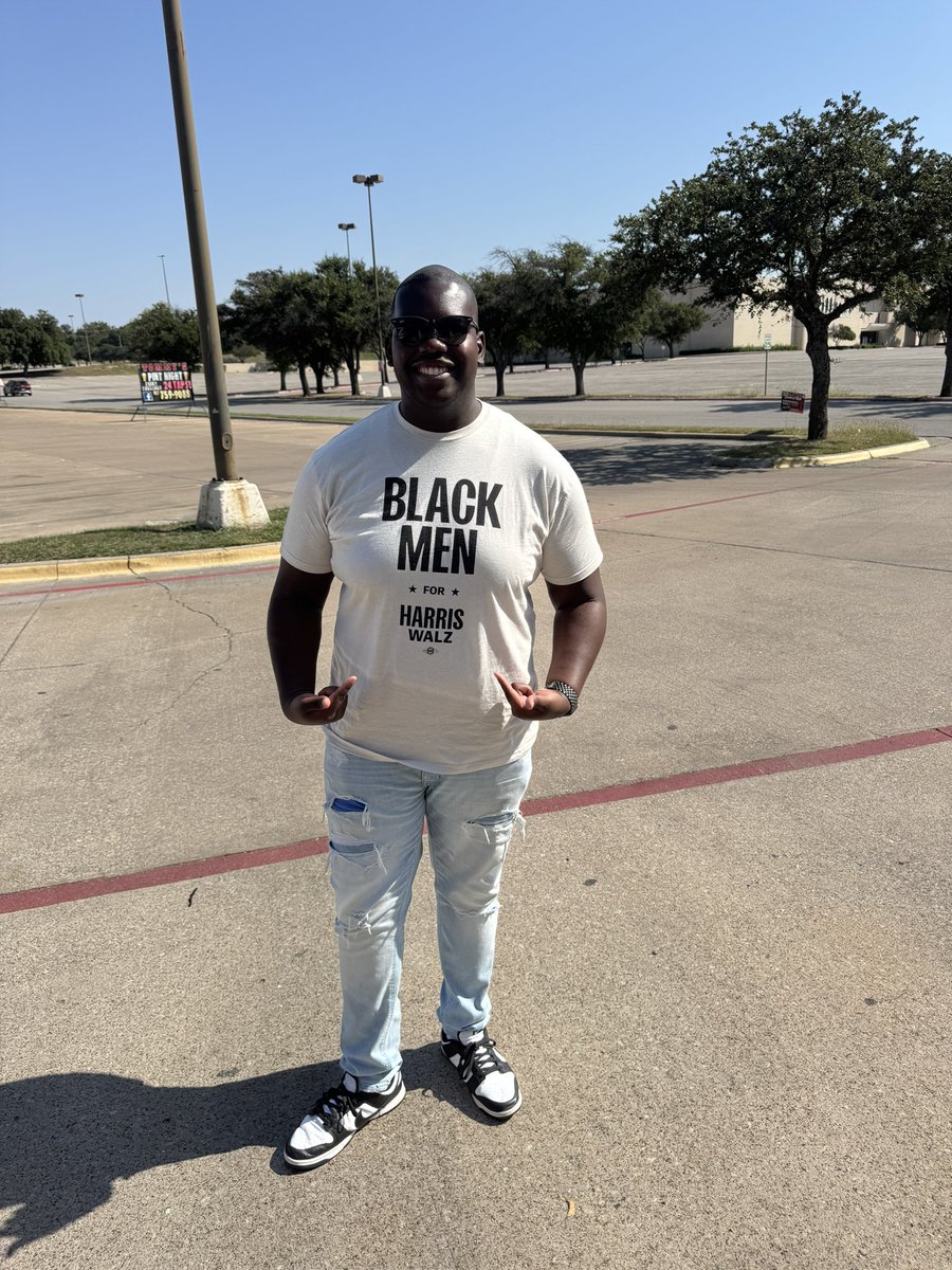 KendyllLocke's tweet photo. Texas, we’re officially on the countdown! One week til the start of Early Voting! Y’all ready?! #LifeOfKD #HarrisWalz2024 #AllGasNoBreaks https://t.co/NJpenwWMSg