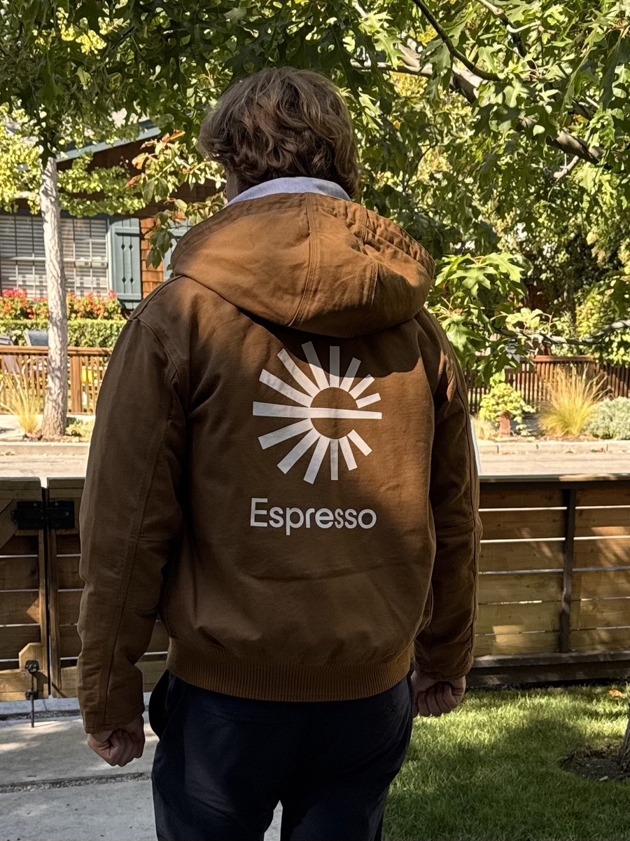 jillgun's tweet photo. Ok I'm just going rogue on this, apologies in advance to the Espresso marketing team

IF YOU WOULD LIKE AN ESPRESSO CARHARTT JACKET

All you have to do is

Quote-RT the post below finishing the sentence: "Composability matters because ___."

https://t.co/VxwYw8UU0L https://t.co/IGaPOgrBDw