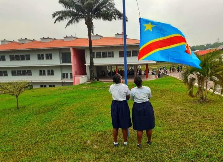 Comme chaque lundi, nous nous rappelons que nous essayons de bâtir un pays plus beau qu'avant.
#onsensortira
#education
#rdcongo