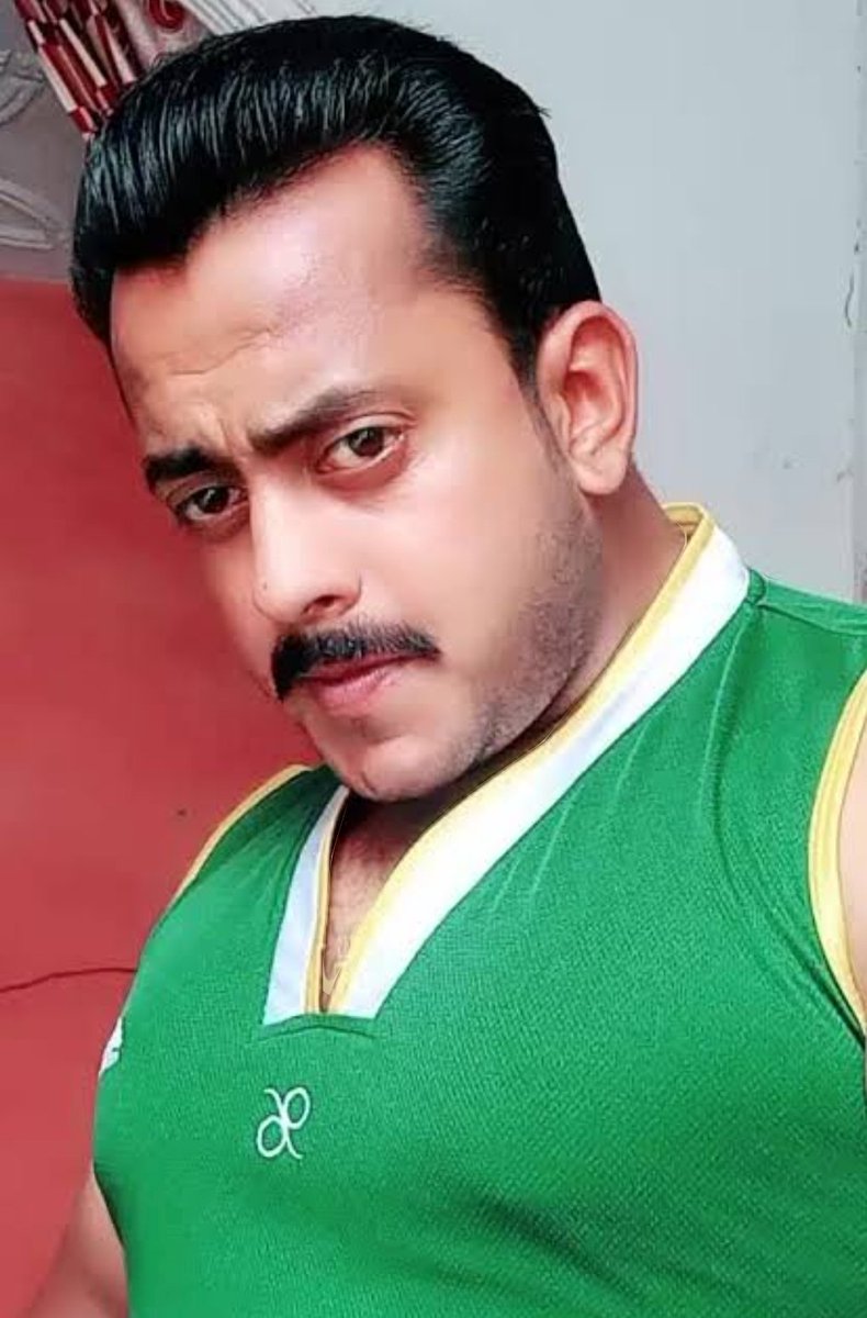 NickAryaTV's tweet photo. Phir ispe practice https://t.co/UzoWAlWYaP