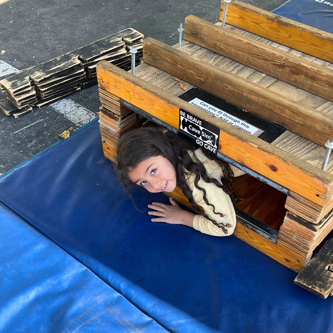 ArapahoeLibrary's tweet image. Young patrons got to explore a cave today at Koelbel and Smoky Hill Libraries with CaveSim. Kids got to crawl through a cave, ascend and descend in a rope hang and wiggle through a squeeze box. 

#CaveSim #LibraryPrograms #STEMPrograms #LibraryEvents #ArapahoeLibraries