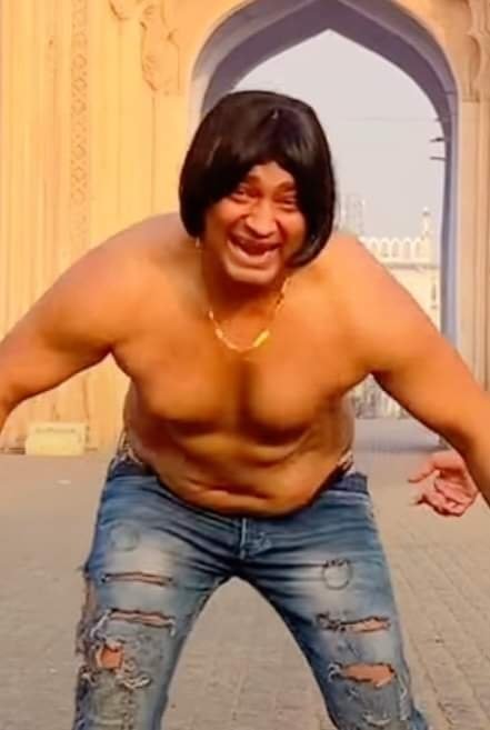 NickAryaTV's tweet photo. Isko toh meri taraf se bhi ek dena https://t.co/pO2vFKKhTl