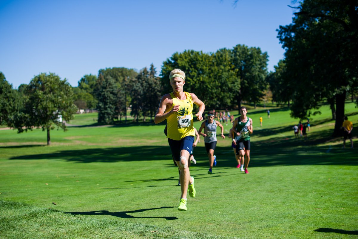 For the second time, Ryan Hartman of <a href="/AugustanaTrack/">Augustana Track/XC</a> is the USTFCCCA DII Male Athlete of the Week 👏

Full Story ➡️ bit.ly/403v7QQ

#BuildingChampions