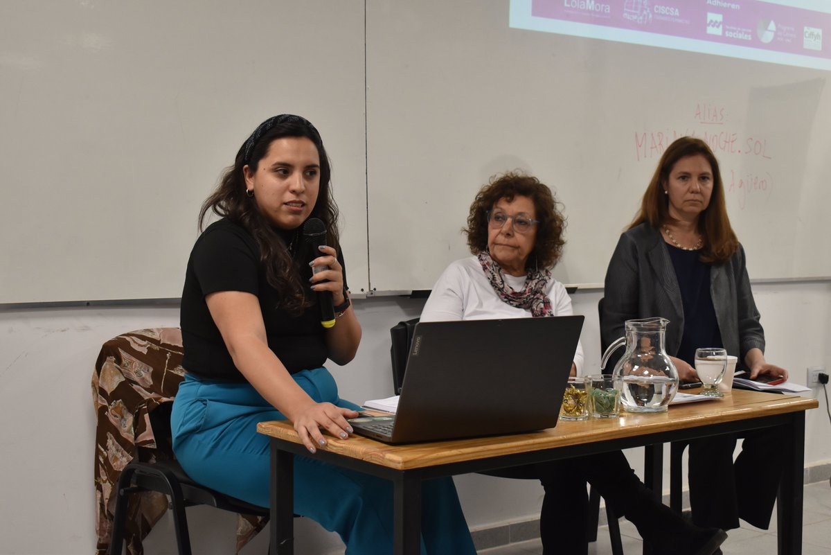 CISCSA / Ciudades Feministas (@ciscsacba) on Twitter photo 🟣 En septiembre realizamos el Taller de Economía Feminista: debates actuales, fiscalidad y cuidados, junto a <a href="/AsocLolaMora/">Asociación Lola Mora</a> en la FCE-UNC.
🔎 Nota completa y grabación del encuentro: bit.ly/4eFql0v 🟣 En septiembre realizamos el Taller de Economía Feminista: debates actuales, fiscalidad y cuidados, junto a <a href="/AsocLolaMora/">Asociación Lola Mora</a> en la FCE-UNC.
🔎 Nota completa y grabación del encuentro: bit.ly/4eFql0v