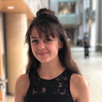 CRBSMcGill's tweet photo. Le 20 septembre dernier a eu lieu la compétition interne de #sciencepop @mcgillu, tenu conjointement avec le @RIMUHC1. Les gagnants qui représenteront @CRBSMcGill à la finale provinciale sont Étienne Collette (défi vulgarisation) et Hannah Derue (défi média). Bonne chance! 1/2 https://t.co/1nRRsKfPQm
