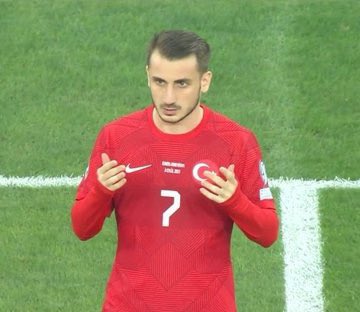 Gazze meselesindeki onurlu duruşundan dolayı seni yürekten kutluyorum Kerem Aktürkoğlu. Yolun bahtın açık olsun güzel yürekli insan <a href="/keremakturkoglu/">Kerem Aktürkoğlu</a>