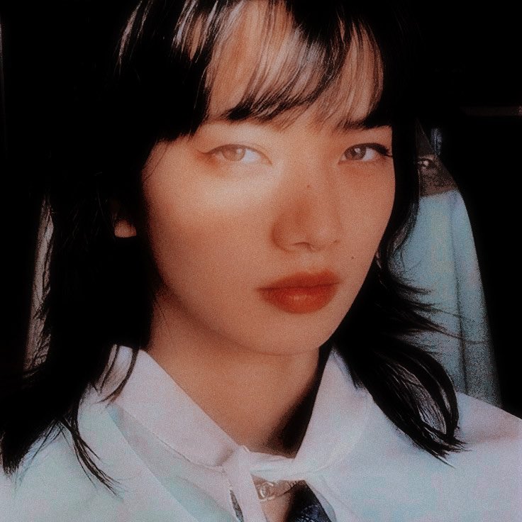 ‍ 𝓞𝐍𝐄 ‍ 𝓦𝐎𝐌𝐀𝐍 ‍ 𝓐̲𝐑𝐌𝐘. ‍ 𐙚 ˖ tweet media