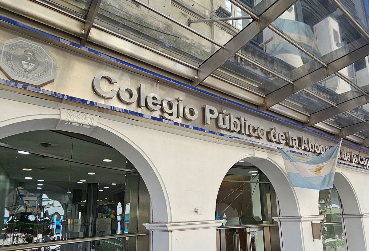🟦 EL COLEGIO REITERA SU ENÉRGICO RECHAZO AL PROYECTO DE LEY SOBRE DIVORCIOS ADMINISTRATIVOS
✔️ Reafirmamos nuestro compromiso de defender la necesaria intervención profesional de las abogadas y los abogados en cualquier situación que implique la aplicación del derecho.
👉