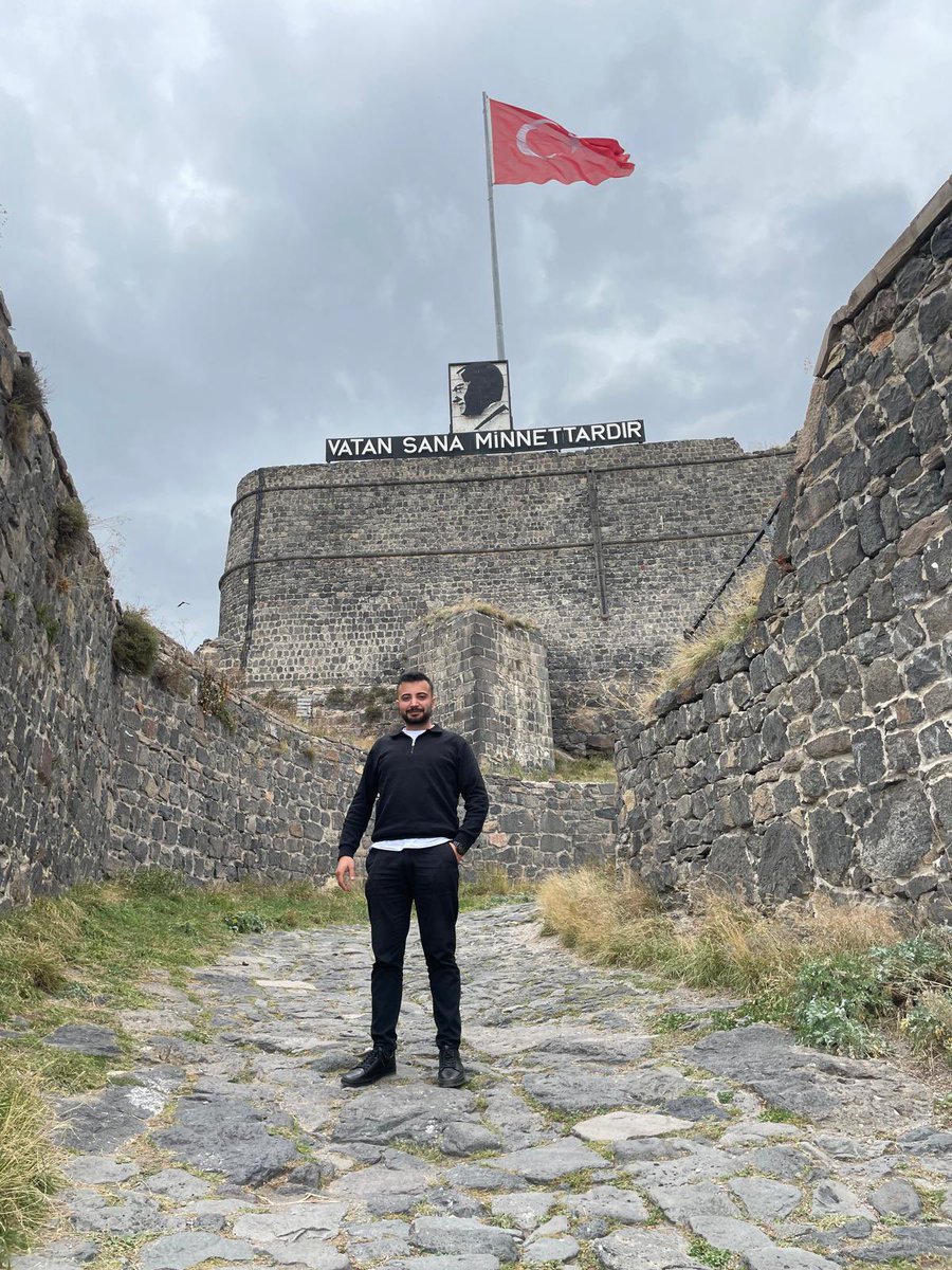 Bi uyandım Kars’tayım