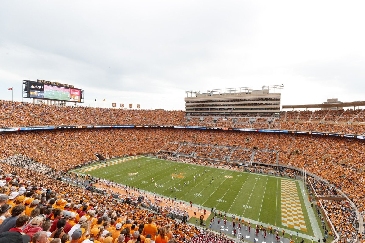 All that orange looked pretty sweet a couple years ago. Y’all think we should run it back?