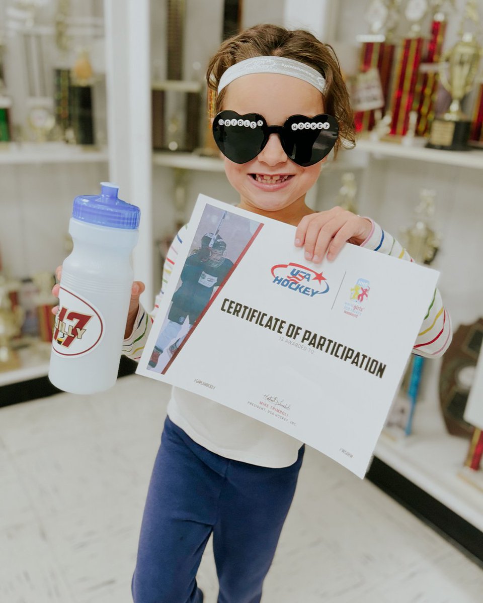 usahockey's tweet photo. Over 1,700 girls from coast to coast celebrated girls hockey during @IIHFHockey's World Girls Ice Hockey Weekend! 

A huge thank you to everyone who joined us and made it such a special event! #GirlsHockey #WGIHW https://t.co/XQviNc5rdE