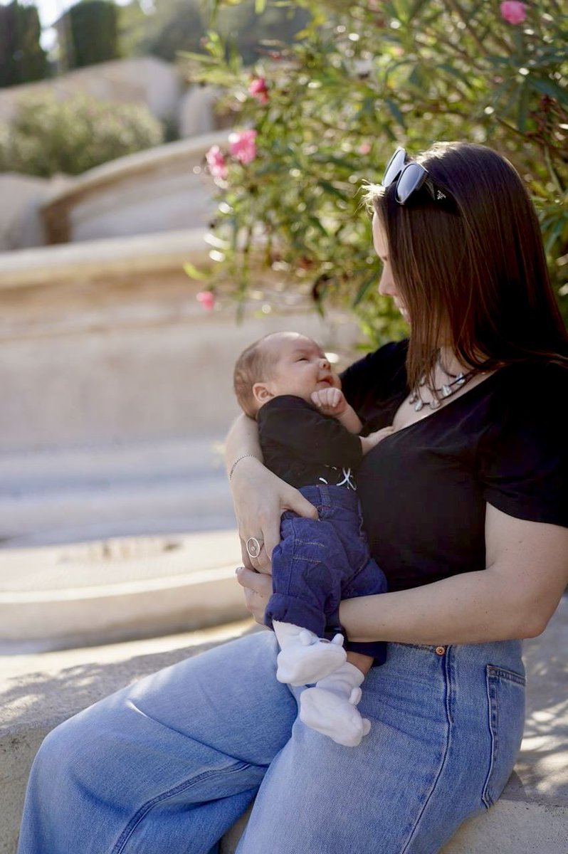 Я в глубоком шоке от того, что этому маленькому человеку уже 3 месяца. С одной стороны, кажется, что он родился позавчера, с другой стороны, ощущение, что прошло уже минимум полгода. Такой сладкий пирожок